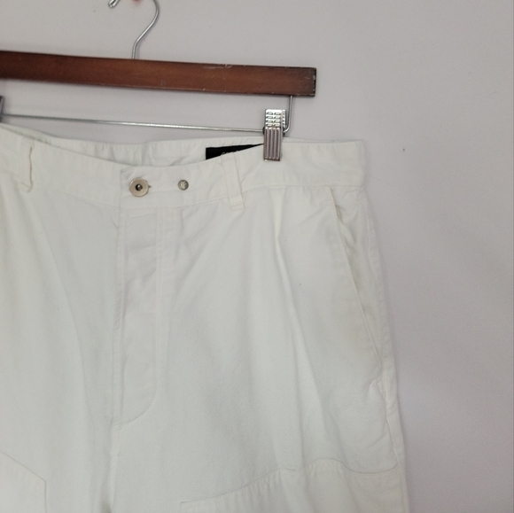 Women's size 36 Rag & Bone white patched jeans - Picture 4 of 7